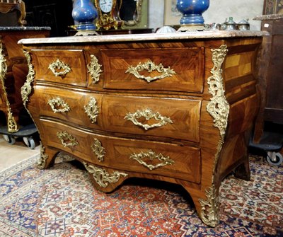 Grave chest of drawers stamped Pierre Migeon