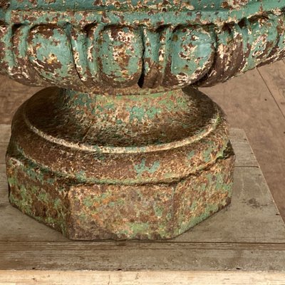 Cast-iron fountain basin XIX