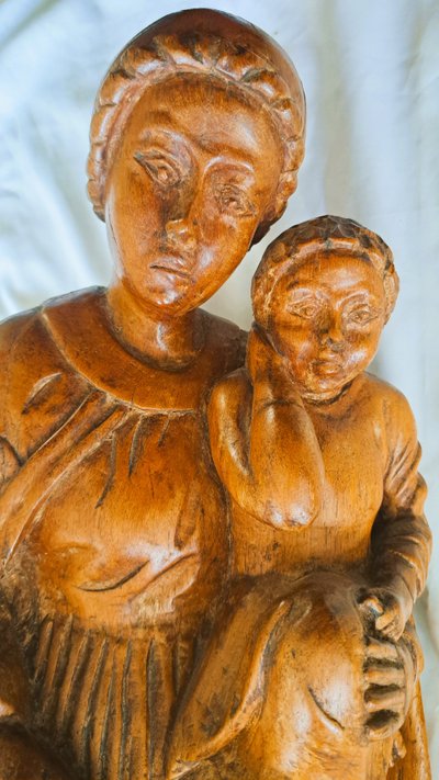 Sculpture of a Virgin and Child in patinated wood 19th century high 75 long 20 larg 20 cm