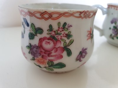 Chinesisches Exportporzellan famille rose Töpfe à jus 18. Jh. Qianlong-Periode