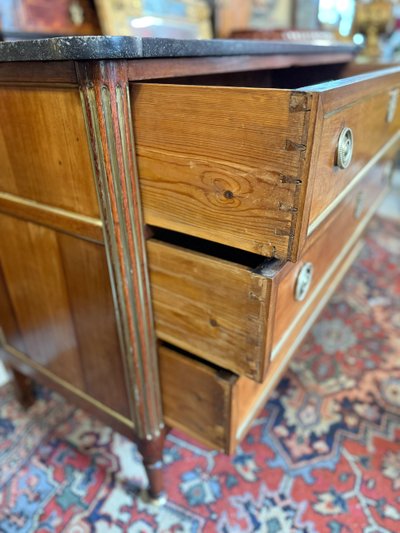 LOUIS XVI CHEST OF DRAWERS - 18th century in cherry wood