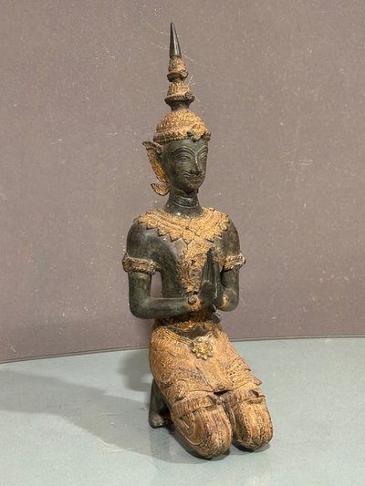 Thepphanom Bronze Statue