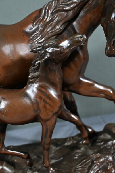 Horse and its Foal in Spelter, signed E.Loiseau – Early 20th century