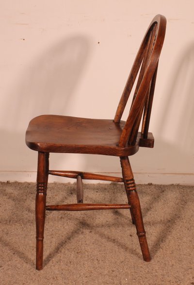 Set Of 6 19th Century Windsor Wheelback Chairs