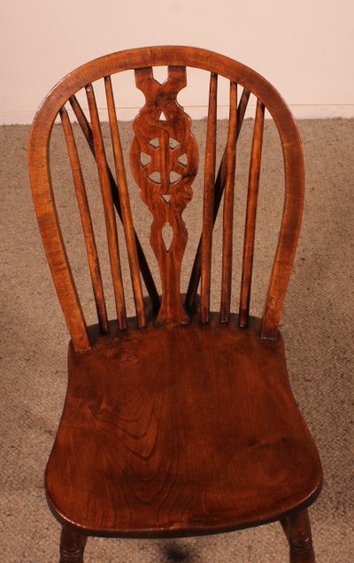 Set Of 6 19th Century Windsor Wheelback Chairs