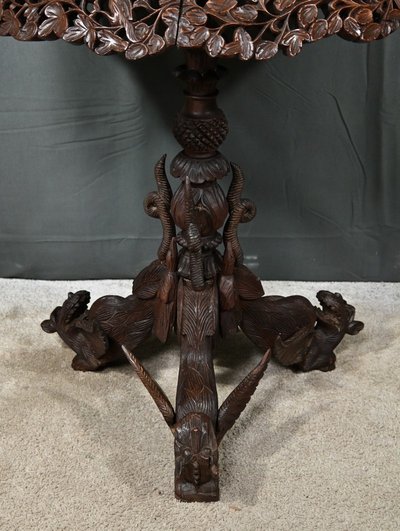 Anglo-Indian Pedestal Table in Exotic Wood – Late 19th Century