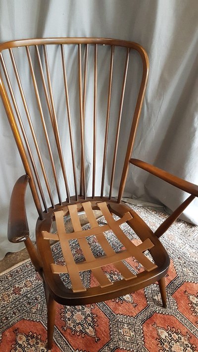 Paire  De Fauteuils Et  Un Pouf  Modèle Windsor De Lucian Ercolani Pour Ercol