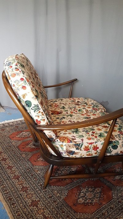 Divano due posti - modello Windsor - di Lucian Ercolani per Ercol