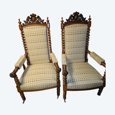 Paire De Fauteuils Louis XIII  - époque 19ème  - Noyer Massif -