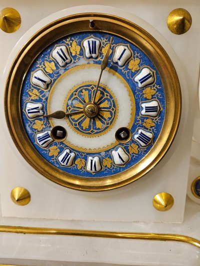 Alabaster and Gilt Bronze Sous Globe Pendulum, Napoleon III period