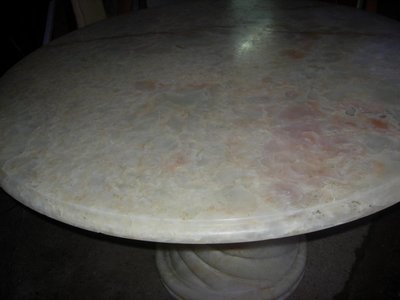 Spectacular Onyx Round Table