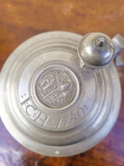 Cut and engraved glass tankard, 18th/19th century