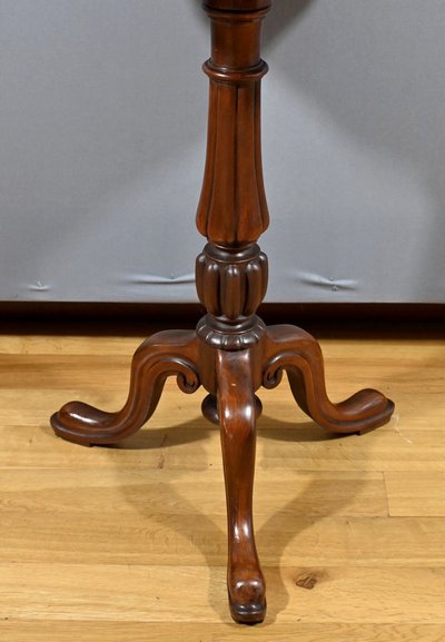 Mahogany Tripod Pedestal Table, Louis Philippe Style – 2nd Half of the 19th Century