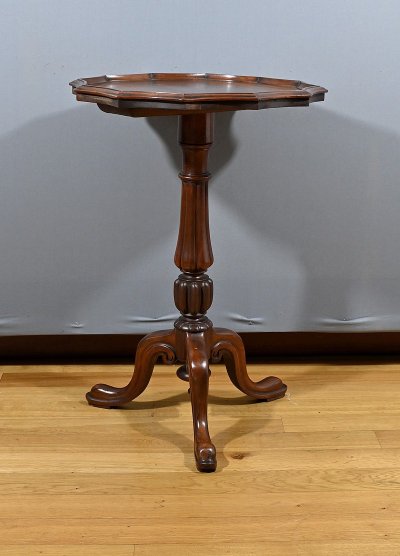 Mahogany Tripod Pedestal Table, Louis Philippe Style – 2nd Half of the 19th Century