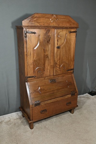 Walnut Storage Cabinet – 18th Century