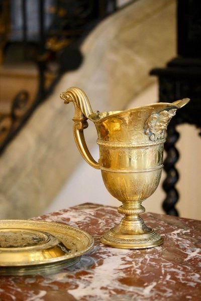 Pair of Polished Brass Ewers, Early 19th Century