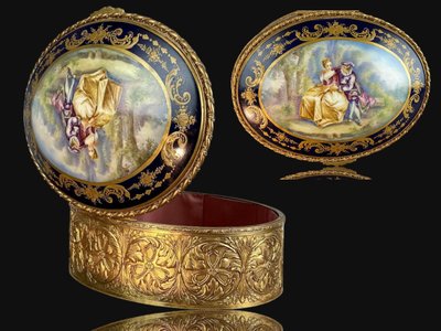 SEVRES PORCELAIN AND BRASS/BRONZE BOX WITH GALANTE SCENE DECORATION