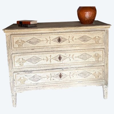 19th century Louis XVI Liège chest of drawers with patina