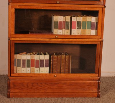 Globe Wernicke Bookcase In Golden Oak With 5 Elements