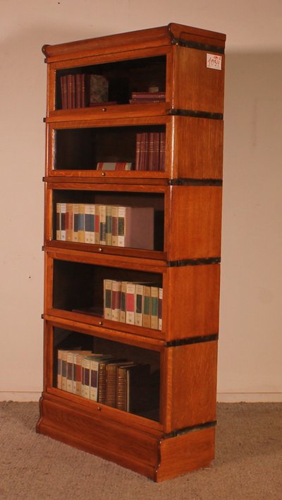 Globe Wernicke Bookcase In Golden Oak With 5 Elements