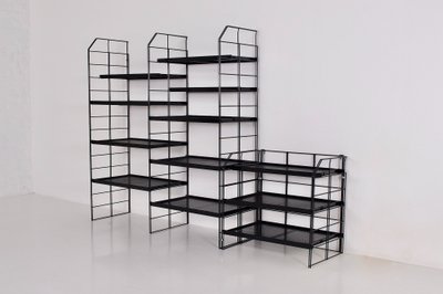 Pilastro style modular shelf