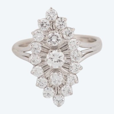 Marquise ring in white gold and 1.20ct diamonds