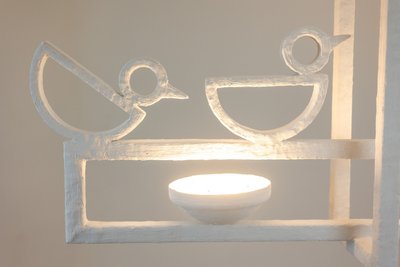 Rectangular plaster chandelier with bird decoration. LS62652409P