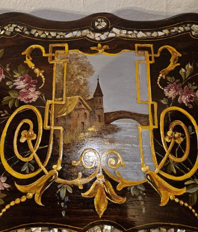 Small Gueridon Table with Two Burgundian Trays - with Romantic Decor - Napoleon III period.