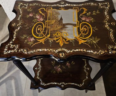 Small Gueridon Table with Two Burgundian Trays - with Romantic Decor - Napoleon III period.