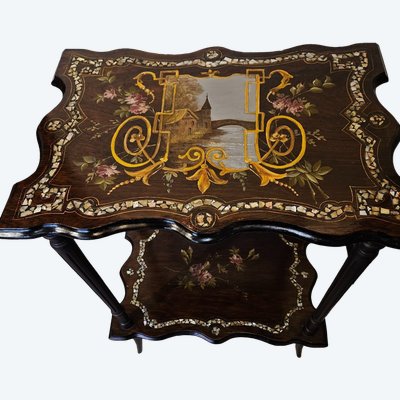 Small Gueridon Table with Two Burgundian Trays - with Romantic Decor - Napoleon III period.