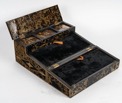 Travelling secretary in boulle marquetry and tortoise shell, late 19th century