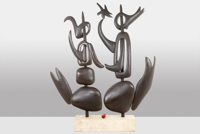 Antonine de Saint Pierre. Curved metal sculpture. Contemporary work. LS62278160