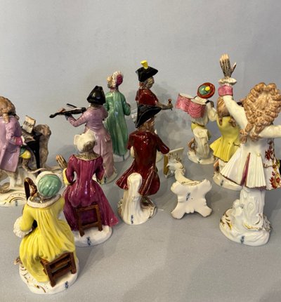 SAMSON. Orchestra of musician monkeys in porcelain after Meissen