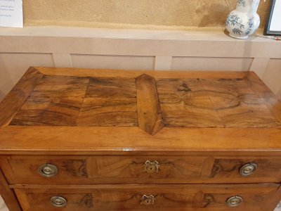 Very beautiful Louis XVI style chest of drawers in burl walnut and cherry wood - late 18th century period