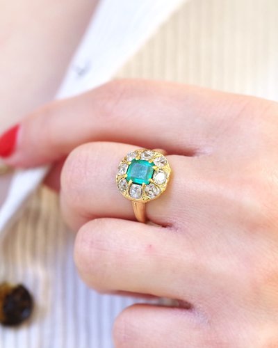 Colombian Emerald cluster Ring In 18k Gold, Belle Epoque Ring, Antique Jewelry, Engagement