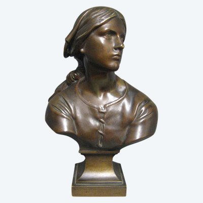 Bronze bust of Joan of Arc.