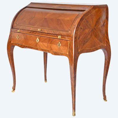 18th century cylinder desk in veneer and marquetry