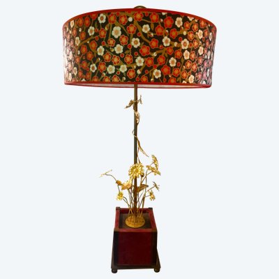 lamp decorated with gilded metal flower stems