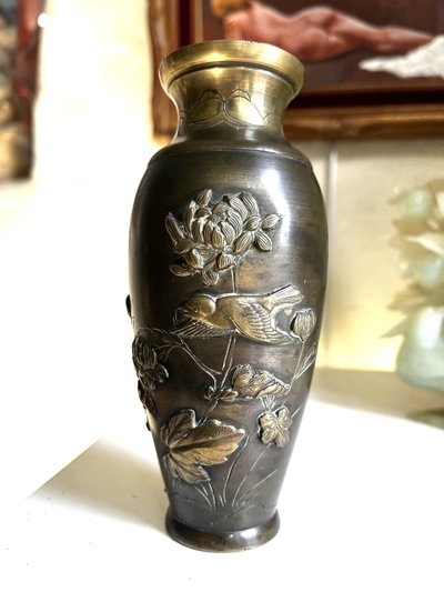 Japanese bronze vase 19th century