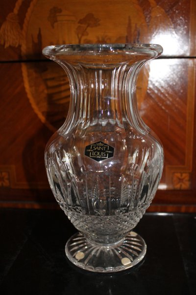 Cut crystal vase by Saint Louis Tommy model perfect condition