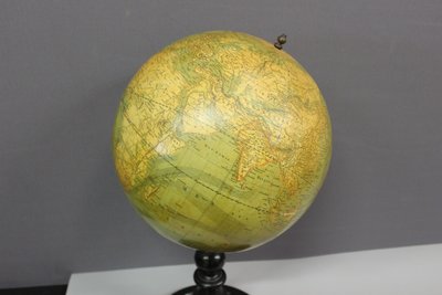 Globe Terrestre Par Vivien De Saint Martin Vers 1880