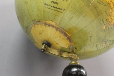 Globe Terrestre Par Vivien De Saint Martin Vers 1880