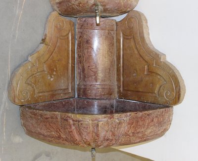 Louis XIV corner fountain in 18th-century marble