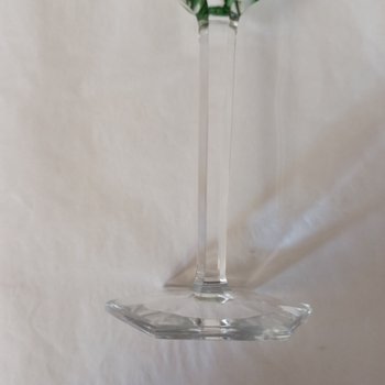 Baccarat Harcourt verre Roemer vert