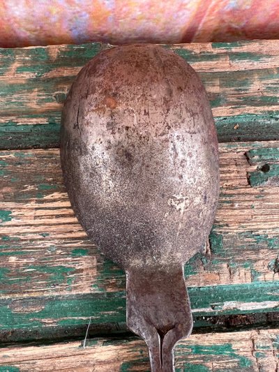 Large antique spoon in wrought iron - 41 cm - Engraved decoration