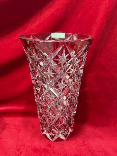 Imposing red-lined crystal vase from the SAINT LOUIS crystal works