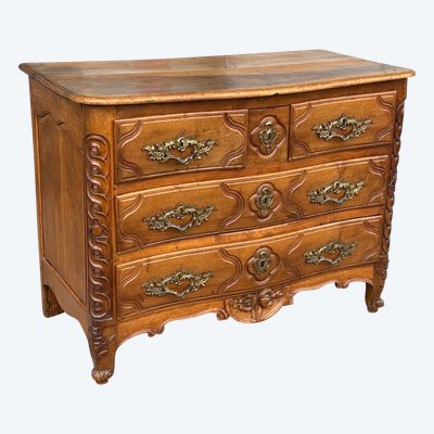 Louis XV period Parisian walnut chest of drawers Stamped Jme P.charriere 18th Century