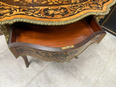 MIDDLE TABLE NAPOLEON III VIOLIN IN MARQUETRY