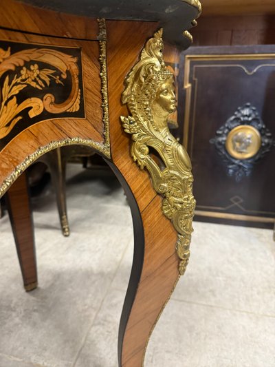 MIDDLE TABLE NAPOLEON III VIOLIN IN MARQUETRY