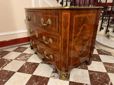 LOUIS XIV CHEST OF DRAWERS